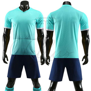 Tenue de football de haute qualité 2026 en polyester, maillot de football à col rond avec short, uniforme de football avec nom d'équipe personnalisé - Product Image 6