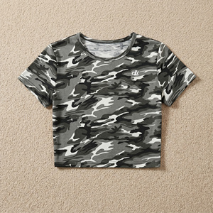Camiseta corta ajustada de camuflaje rosa para mujer al por mayor, camiseta de moda elástica premium para mujer, camiseta de manga corta ajustada estilo Y2K para streetwear - Product Image 5
