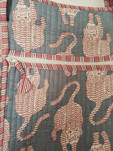 Sac fourre-tout matelassé violet léopard Shree Balajee Garments, fermeture éclair, doubles poignées, réutilisable, pour le quotidien, pour femmes, pour le shopping - Product Image 3