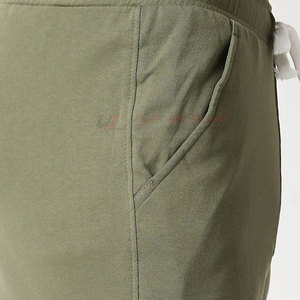 Shorts de sport pour hommes fabriqués au Pakistan, écologiques, décontractés, de couleur unie, de haute qualité, confortables et respirants - Product Image 6