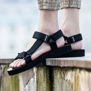 Scarpe da acqua per coppie con cinturino ZG Unisex per sport estivi - Product Image 1