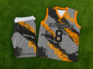 Ensemble d'uniformes de basket-ball personnalisés par sublimation, maillot et short d'équipe pour hommes, logo et numéro personnalisés, fabrication de vêtements de sport en gros - Product Image 1