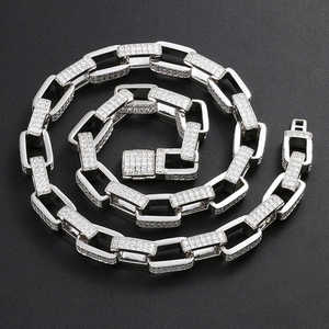 Cadena de Plata de Ley con Moissanita de Corte Brillante Redondo, Estilo Vintage, en Caja de Presentación de Lujo para Aniversario de Bodas - Product Image 1