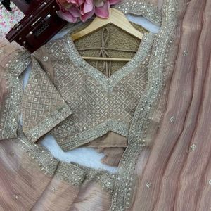 Sari en tissu premium Salsa Crush avec broderie complexe de fils et de paillettes et chemisier non cousu de créateur par Royal Export - Product Image 4