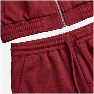 Conjunto Deportivo Rojo con Capucha para Hombre, Manga Larga, Cierre Frontal con Cremallera, Color Sólido, Transpirable, Corte Regular, Ropa Casual de Otoño - Product Image 5