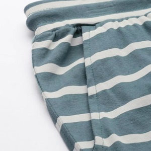 Conjunto de camiseta y pantalones cortos 100% algodón transpirable, ligero y duradero, para venta en línea. - Product Image 4