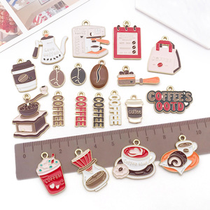 Kaffee-Themen Emaille-Anhänger-Sortiment, goldfarben, Zinklegierung, Tassen-, Bohnen- und Espresso-Anhänger für Barista-Schmuckherstellung - Product Image 4