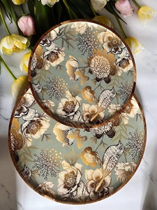 Assiette de service ronde en bois d'acacia, motif floral d'oiseaux gravé, assiette à dîner écologique pour la maison et les cadeaux - Product Image 6