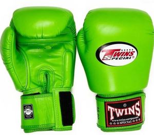 Gants de boxe personnalisés de haute qualité en cuir pour l'entraînement, le kickboxing, le Muay Thai et la salle de sport - Product Image 2
