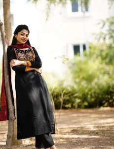 Conjunto de Salwar Kameez Tradicional de Viscosa y Rayón para Mujer, Reversible y Sin Arrugas, para Fiestas - Product Image 2
