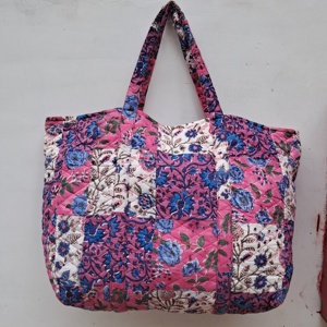 Sac fourre-tout spacieux pour femme, style bohème, en coton matelassé, imprimé patchwork animalier, avec poignée supérieure ouverte, idéal pour la plage et le shopping - Product Image 2