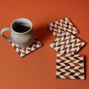 Sous-verres carrés en bois massif de manguier et noyer, finition naturelle, design moderne, qualité supérieure, écologiques, prix raisonnable - Product Image 1