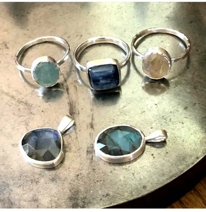 High Quality Blue Flashy Labradorite Gemstone <b>Ring</b> 12x10mm Oval Cabochon Bezel Setting <b>Brass</b> Jewelry Wedding Party Gift for Her - Product Image 2