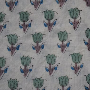 ผ้าฝ้ายพิมพ์ลายดอกไม้สีขาวและสีเขียวด้วยเทคนิคแฮนด์บล็อก |   วัสดุสำหรับวิ่งบูต้าขนาดเล็ก - Product Image 3