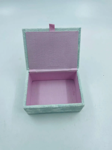Caja de Joyería Bordada con Diseño Floral Rectangular Negro, Estilo Vintage, Cierre con Tapa para Guardar Joyas - Product Image 3
