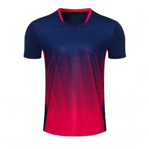 Camiseta de Fútbol para Hombre con Cuello en V, Manga Corta, Color Degradado, Absorbe la Humedad, Poliéster, Ajuste Atlético, para Todas las Temporadas - Product Image 1