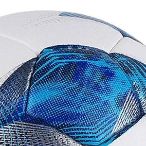 Ballon de football cousu main de haute qualité, blanc et bleu, pour l'entraînement, les matchs et les jeux en extérieur, fabriqué au Pakistan - Product Image 6