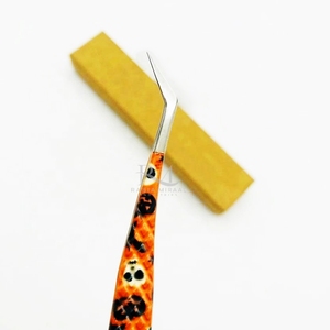 Pince à cils en argent avec embout brillant / motif Halloween en papier orange, pour emballage individuel en boîte ou ensemble de pinces à cils - Product Image 1