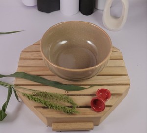 Ensemble de bols et d'assiettes en céramique multicolores avec un design à pois perlés, vaisselle artistique moderne pour servir en cuisine - Product Image 6