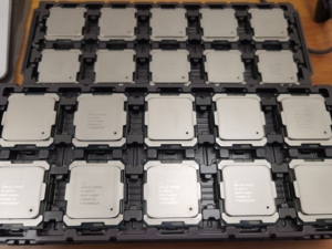ใช้สำหรับซีพียู Xeon <span class=keywords><strong>E5</strong></span>-2666V3 2673V3 2676V3 <span class=keywords><strong>2678V3</strong></span> 2.9GHz 64-บิต แบบถาด สำหรับคอมพิวเตอร์ตั้งโต๊ะ สำหรับเล่นเกมพีซี - Product Image 5