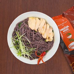 บะหมี่กึ่งสำเร็จรูปพร้อมผัก เนื้อ และเส้นข้าวเหนียวสีม่วง สำหรับทำปอเปี๊ยะเวียดนาม ผลิตภัณฑ์จากธัญพืช - Product Image 5