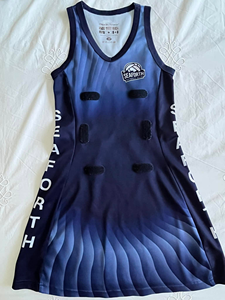 Robe de netball courte imprimée pour femmes, uniforme léger, respirant, tissu anti-humidité - Product Image 6
