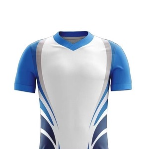 Ensemble d'uniformes de football pour équipe 2026 – Personnalisé, écologique, léger, respirant, séchage rapide, col en V, imprimé par sublimation - Product Image 4