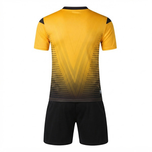 Ensemble de maillots de football pour hommes, jaune et noir dégradé, col mandarin, manches courtes, polyester respirant, coupe athlétique - Product Image 4