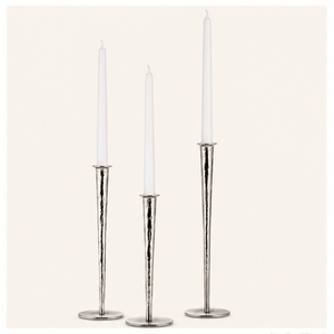 Juego de 3 Portavelas Cónicos de Metal Plateado Martillado de Lujo, Forjados a Mano, para Centros de Mesa en Bodas y Eventos - Product Image 1