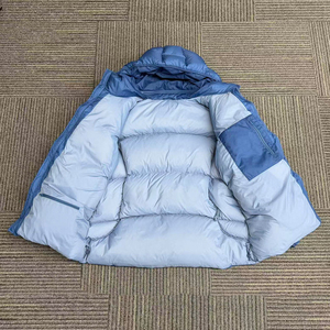 Manteau matelassé décontracté à capuche bicolore bleu et blanc avec cagoule amovible, pour l'hiver et les activités de plein air, logo frontal, vente en gros personnalisée - Product Image 2