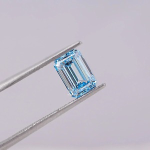 เพชรเพาะเลี้ยงสีเขียวมรกต 4 กะรัต ระดับ Fancy Blue VVS1 รับรองโดย IGI ผลิตด้วยวิธี CVD คุณภาพการเจียระไน 3EX ยอดเยี่ยม ผู้จัดจำหน่าย B2B สำหรับผู้ค้าและผู้นำเข้าเพชร - Product Image 2