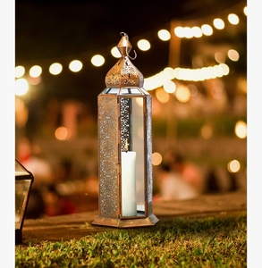 Farol de Metal Dorado Antiguo, Estilo Marroquí, Portavelas Decorativo con Recortes, para Decoración del Hogar y Eventos - Product Image 3