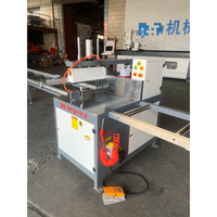 Alimentation automatique et découpe de profilés en aluminium, universelle pour la coupe du bois, positionnement précis et scie à découper CNC précise