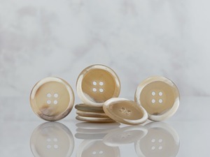 Natural Wholesale <b>Buffalo</b> <b>Horn</b> Finished Button Finished Colorful for Clothing Accessories High Quality - Product Image 5
