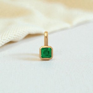 Colgante de Cuarzo Esmeralda Cuadrado con Engaste de Gema |   Dijes de Plata 925 con Piedras de Nacimiento para la Fabricación de Joyas al por Mayor - Product Image 1