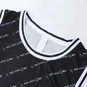 Conjunto de Uniforme de Baloncesto Personalizable, Jersey Negro con Cuello en V y Pantalones Cortos con Paneles Laterales en Degradado, Kit para Equipos Juveniles y Adultos - Product Image 3