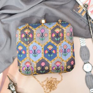 Bolso de mano con estampado floral, elegante bolso de noche para mujer, para ocasiones formales y festivas - Product Image 1