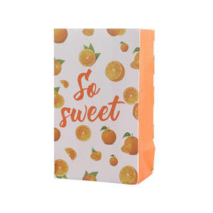 Sacs cadeaux en papier couché faits main les plus vendus, motif dessin animé mignon fruits, en cuir de vachette blanc, cadeaux de vacances transfrontaliers, design simple - Product Image 6