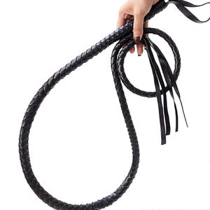 Fouet de polo professionnel conçu pour un contrôle précis, une réponse équilibrée, l'entraînement et le sport équestre. Fouet en cuir pour chevaux. - Product Image 5