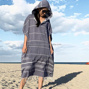 Toalla de golf de playa con capucha respetuosa con el medio ambiente Isla de adultos Elegante Fouta Poncho-Piscina y vacaciones Toalla plegable fácil de usar - Product Image 1