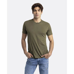 Camiseta Premium Unisex de Cuello Redondo, 100% Algodón, Color Verde Oliva, con Colores y Logotipo Personalizables para la Marca de su Empresa - Product Image 1