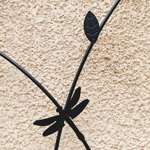 Traliccio da Giardino in Metallo Nero 220x50 cm, Antiruggine, Supporto per Fiori da Esterno, Decorazione Libellula, Confezione da 2, Recinzione per Piante Rampicanti - Product Image 3