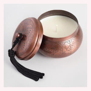 Portavelas cilíndrico de hierro artesanal de alta gama para velas votivas y tealight, con detalles texturizados, resistente al calor, decoración para el hogar de Pascua - Product Image 5