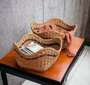Panier de rangement élégant en bambou et osier naturel, décoratif et polyvalent, pour table et cuisine, rond, en jonc de mer marron, lot de 2, finition brillante, style bohème - Product Image 3