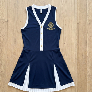 Robe de tennis bleu marine à manches courtes pour femme avec bordure dorée, jupe plissée, col chemise et boutons sur le devant, robes de netball pour femme - Product Image 1
