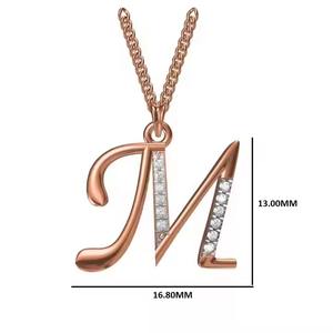 Collar con Colgante de Letra M en Oro Rosa de 18K, Elegante y Moderno, para Mujer, un Regalo Perfecto para Ella - Product Image 3