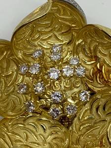 เข็มกลัดดอกไม้ชุบทอง เงินแท้ 925 ประดับเพชรโมอิสซาไนต์ ดีไซน์กลไกโรแมนติก ของขวัญสำหรับแฟนสาว - Product Image 6