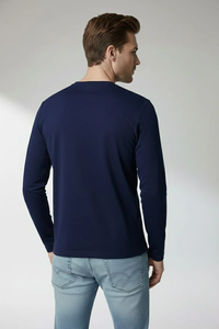 Camiseta de Manga Larga para Hombre SOSH, Cuello Redondo, 100% Algodón, Corte Regular, a Rayas - Product Image 5