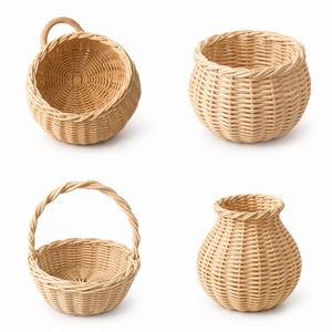 Panier de rangement en rotin tissé naturel, style rustique, pour la décoration et l'organisation de la maison, fabriqué à la main en Indonésie - Product Image 3