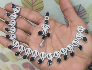 ชุดสร้อยคอทองเหลืองโบราณเคลือบด้านสำหรับผู้หญิง ทนทานต่อการขีดข่วน เหมาะสำหรับการสวมใส่แบบดั้งเดิม งานเฉลิมฉลอง และคอลเลกชันเจ้าสาว - Product Image 6